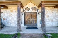 Texas Hill Country and Frio Canyon Properties with Live Water